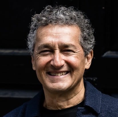 Headshot of Jeremy Enns from Podcast Marketing Academy